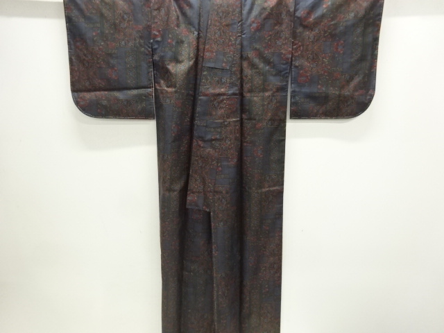  未使用品　花鳥更紗模様織り出し本場泥大島紬着物(5マルキ)